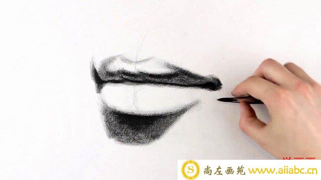 【视频】素描画人物的嘴部怎么画手绘视频教程 轻松搞定嘴部的素描_