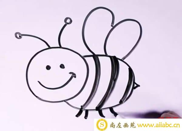 采蜜的小蜜蜂简笔画