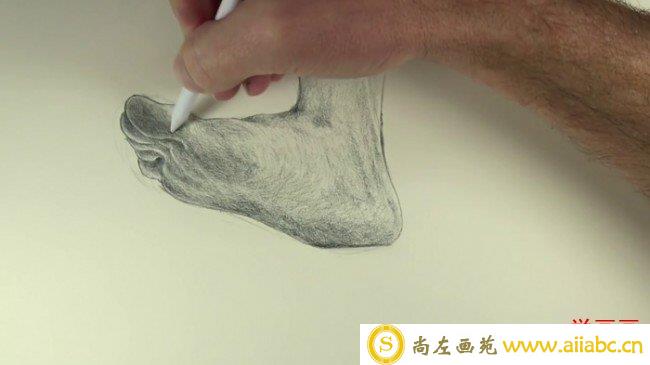 【视频】素描人物的脚的画法手绘视频教程 多个常见脚部素描画法演示_