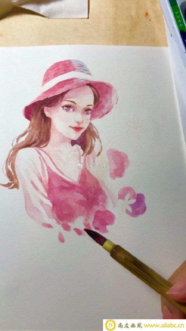 带遮阳帽的夏日漂亮女生水彩画手绘教程图片 鲜花围绕的小姐姐_