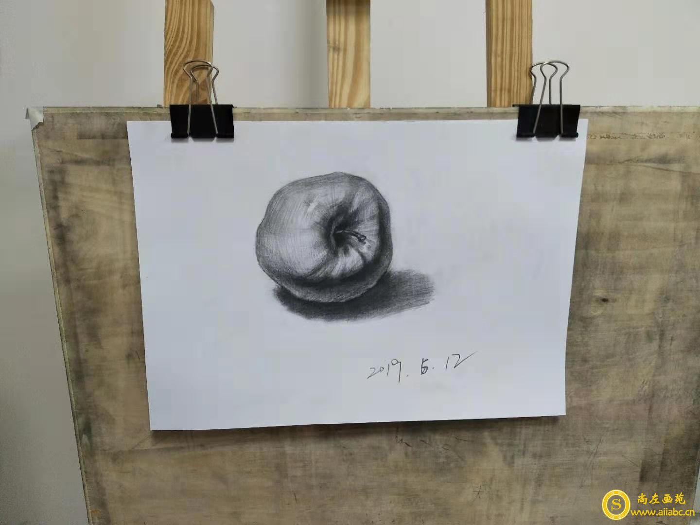 素描苹果画